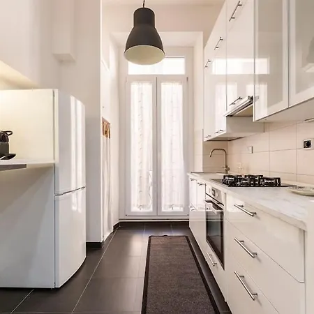 Lr Blue Apartment *