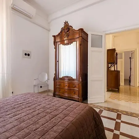 Apartment Lr Blue *